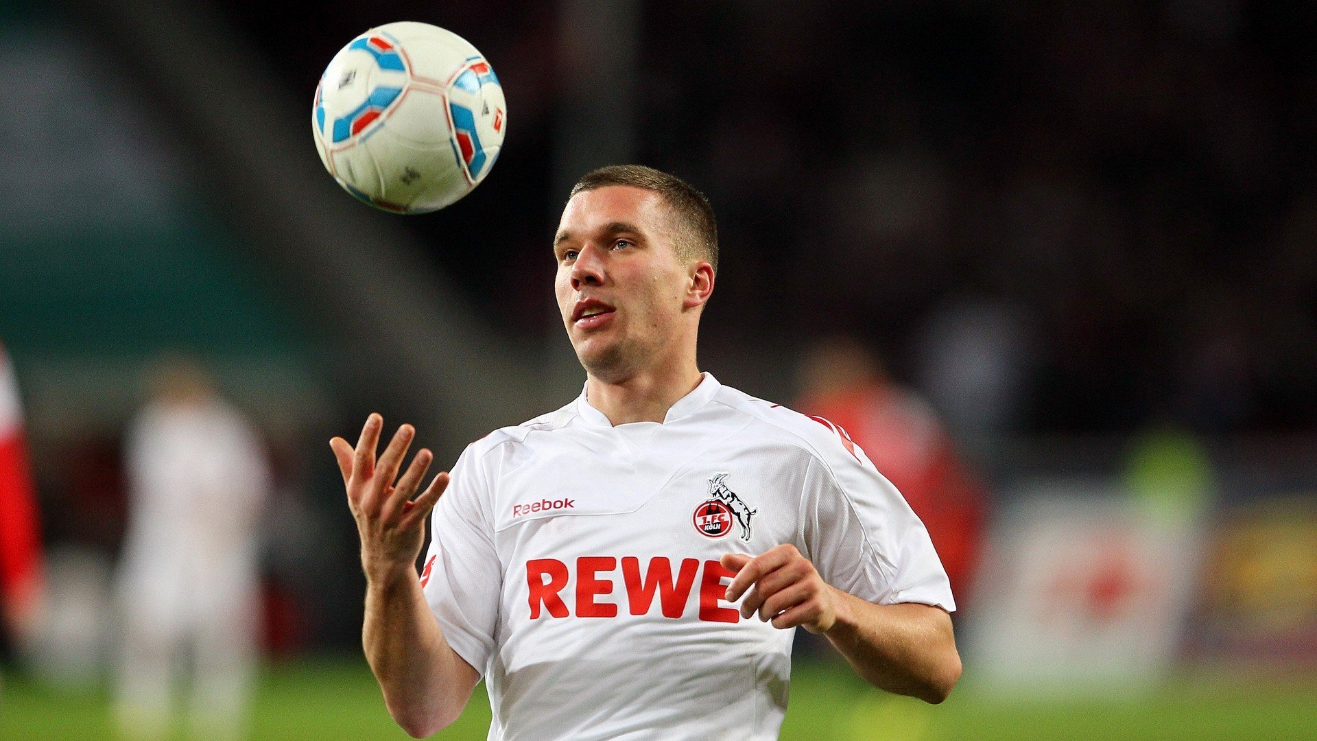 当狼嚎撕裂夜空，爱德华兹如何用节奏改写森林狼的命运